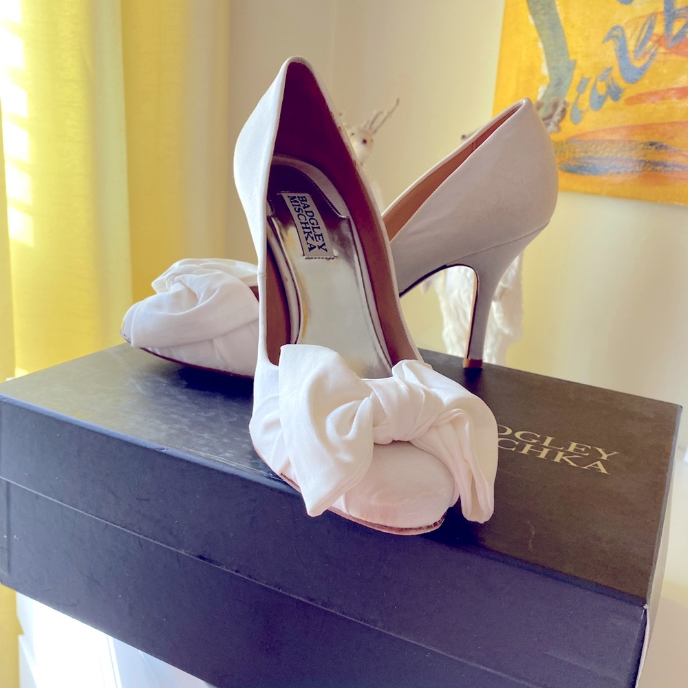 BADGLEY MISCHKA Wedding Shoes